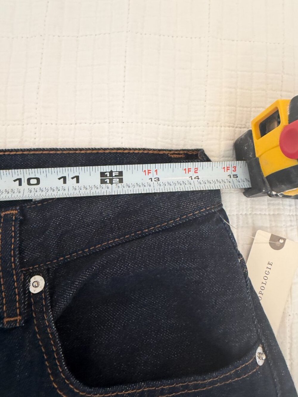 FRAME The Off Duty Drawstring Bow High Rise Jeans in Rinse 26 - Picture 7 of 13